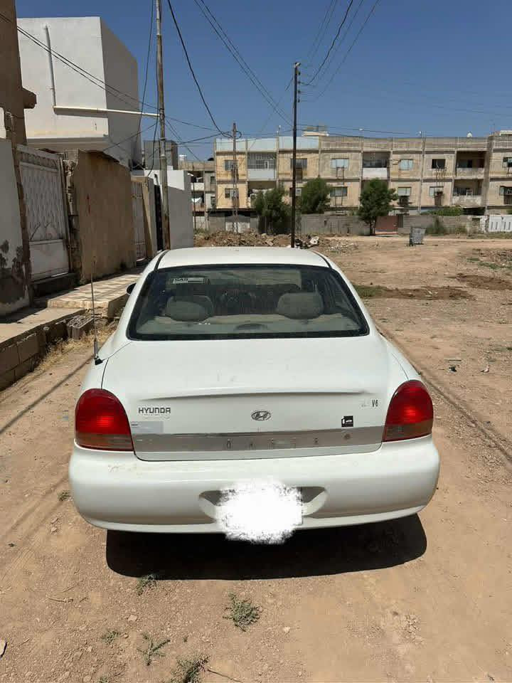 سوناتا 2001 محرك 6 كير أوتوماتيك مكفولات مصبوغه حزام بدون اي ضربة مكفولة من تكم شواصي كص بشرط انطيك بلاي بانزين نوزل السيارة رقم ديالى دولي شرط التحويل السيارة كاملة مكمله السعر 63 وبيها مجال ***********
