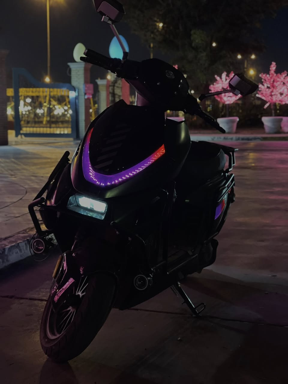 ⚡ بطارية ليثيوم أصلية (قوة عالية وعمر أطول)
• 🔌 شحن سريع واستهلاك اقتصادي
 • 🛵 سرعة ممتازة تصل الى80 وثبات بالطريق
 • 🧱 تتحمل أوزان عالية ومناسبة للشغل
 • 🔧  أداء مضمون

✅ مناسبة للتوصيل، المشاوير اليومية، والشغل الثقيل
✅ حالة ممتازة / استعمال نظيف 

💰 السعر:  مليون و100 قابل للتفاوض
📍 الموقع: بغداد
📞 للاستفسار: ***********
