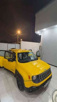 جيب 2017  سيارة ناقصها شغلات بسيطة سيارة مال بيت باقي التفاصيل خاص او ...