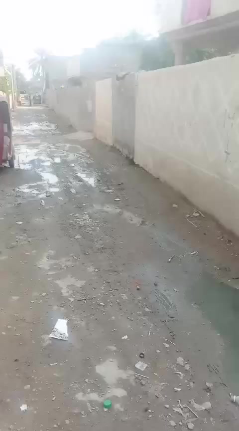 السلام عليكم للبيع 125 متر  قاط ونص غرفتين +مخزن مشترك بلبيتونه يصير غرفه صحيات خارج وداغل بي منور وطرمه واسعه السعر 75 مكان قريت الحاج صبر ماكو لا خاص ولا واتساب بس اتصال ***********
