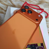 آيفون ١٧ برو ماكس • بطارية ١٠٠% • دورات ٢٠