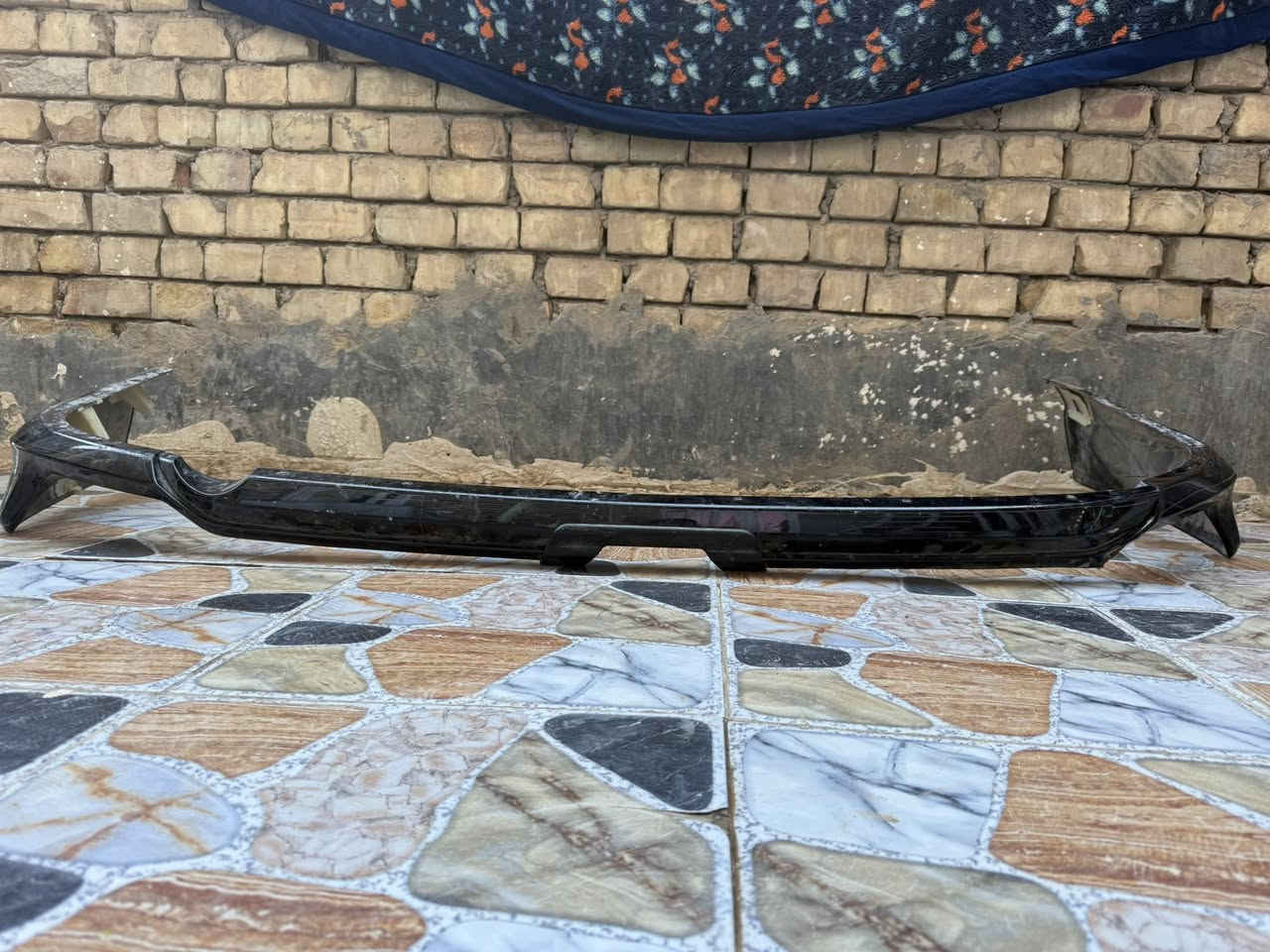 السلام عليكم غراض ابرادو   لبيع مكان بغداد ***********
