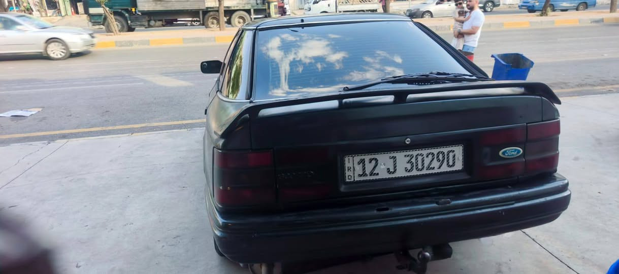 فورد
محرك 6
 كير اوتو 
تبريد شغال 
كابون بيها
سيارة نضيفة وجاهزة كاملة ما بيها اي نقص 
شرعيها موجود تحويل او وكالة 
السعر 32 وبيها مجال
***********
***********
