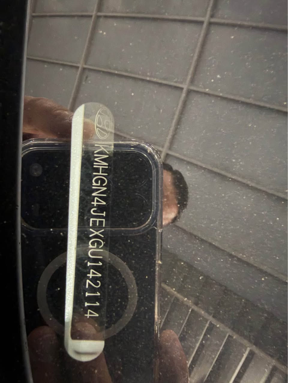 السلام عليكم 
جينسزز للبيع 
رقم بغداد الماني 
موديل 2016 
وارد امريكي حادثه جاملغ وبنيد 
وصار بيه صبغ جاملغ امامي هنا 
عداد المسافه 89 الف ميل 
السياره جاهزه 
السعر 15000$ 
للاتصال *********** 
عنوان السياره بغداد الوزيريه 
معرض نور المصطفئ Webada East, Gampaha
