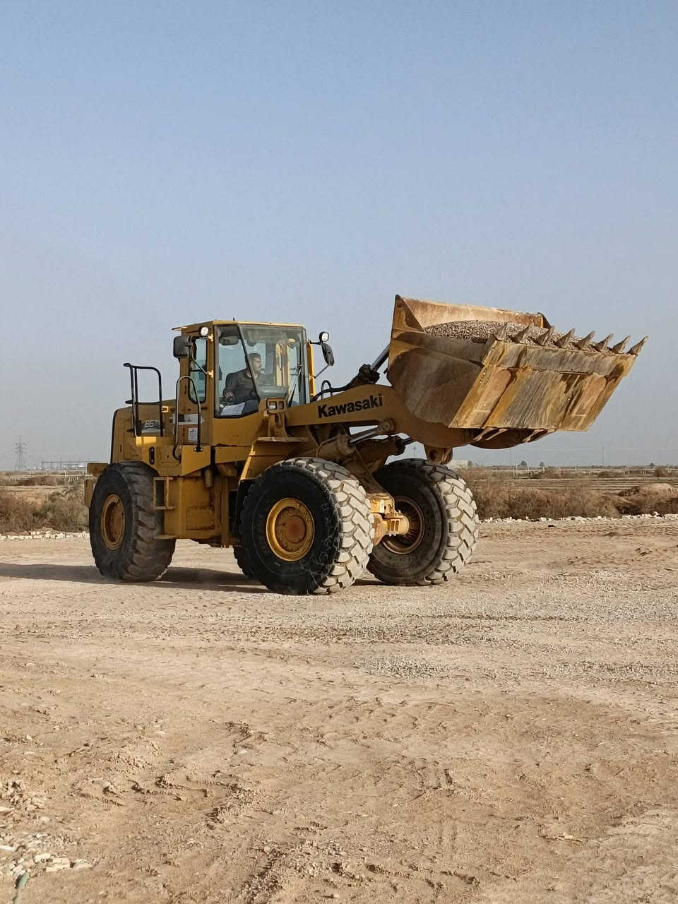 السلام عليكم شفل للبيع 2011 رقم سليمانيه جديد سنويه جديده باسامينا تحويل مباشر ماكينه كمنز حديث كير محرك خير من الله ماكينه جاهزه للشغل***********
***********
