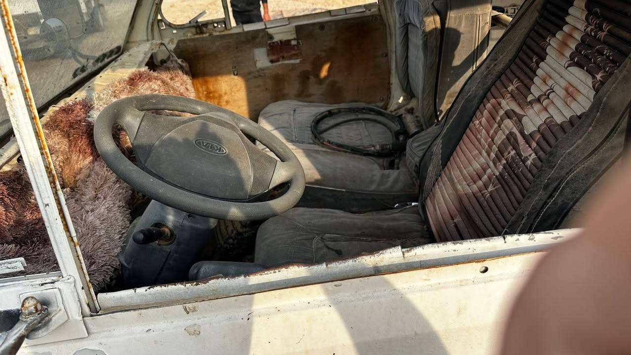 كيا ازوز دبل قماره موديل ٢٠٠١ رقم اسود انبار كير ومحرك كيا بنكو ٢٧٠٠ شغال السعر ٢٠ ورقه للاستفسار اكثر على رقم *********** المكان الرمادي
