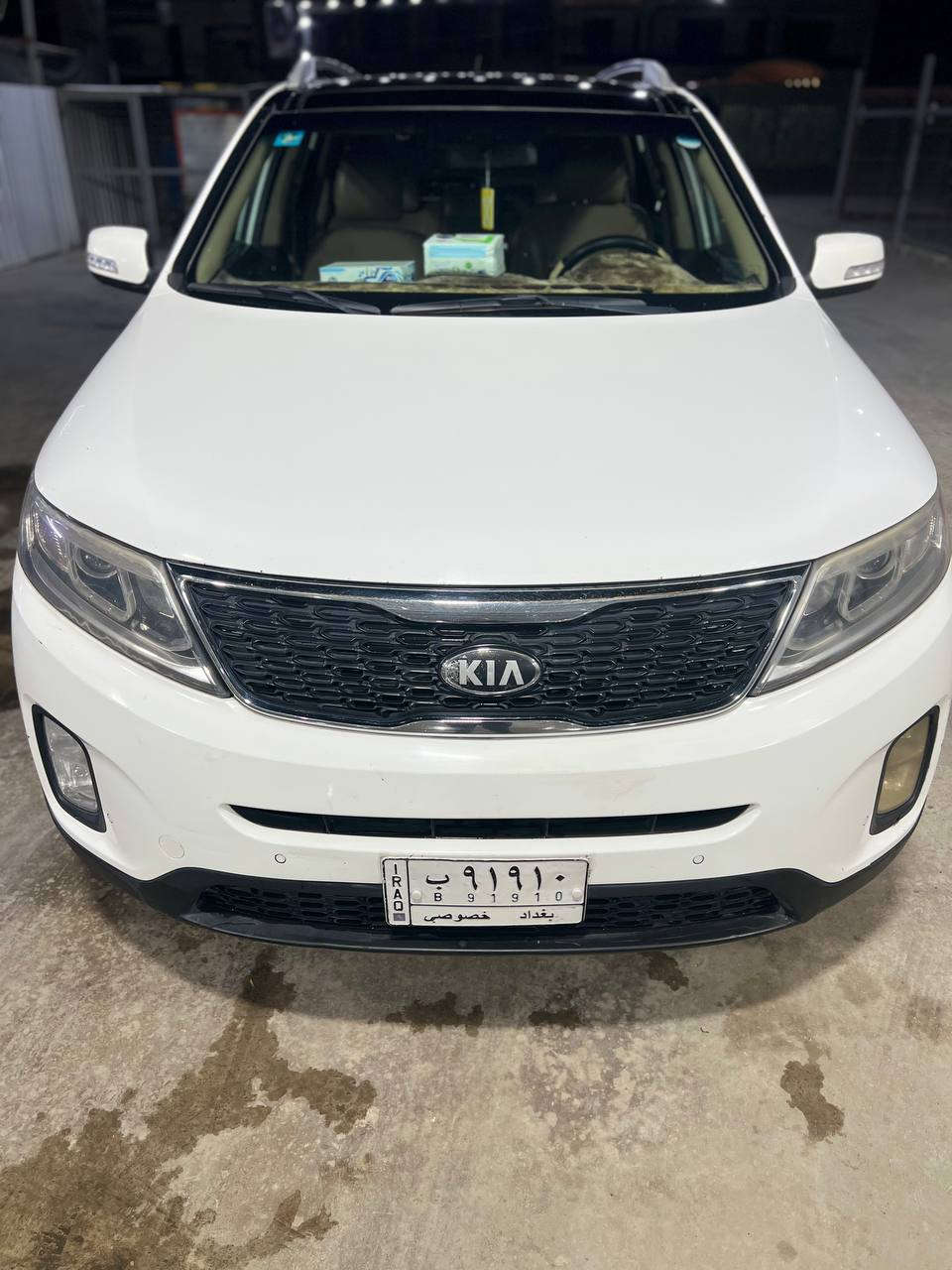 كيا سورنتو 7راكب
2013شكل 2015
فول مواصفات عدا البصمه بانوراما 
ماشيه 176الف
رقم مميز👍 
بيها بارد شبر بالجاملغ جهة السايق ورصعتين صغار ما تبين 
الباقي كفاله 
محرك 6سلندر
الهاتف ***********
***********
السعر 190وبيها مجال
