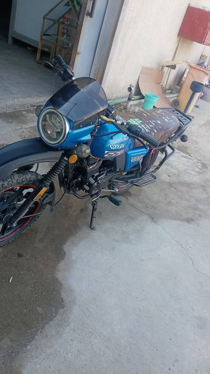 سونك جبلي  200C دراجه نضيفه خير من الله ما نقصة شي كفاله عامه موديل 25 السعر 800 وبية مجال ديالئ جديدت الشط   ***********
