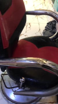 كرسي مستخدم • أثاث منزلي