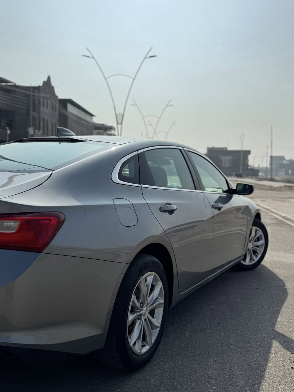 سلام عليكم
مالييو موديل 2024 
مكينه 1500 تيربو 
ماشيه 39 الف ميل 
حادثها جاملغ ايمن والتكمه فقط رصعات موضحه بالصور الباقي كفاله
السياره جاهزه تبريد قطعتين تدفئه 
شاشه كبيره كاربلاي كامره خلفيه 
حساسات خلفيه 
سايد بريك كهربائي 
والباقي معروفه مواصفات الماليبو 
سعرها 135 وبيها مجال قليل 
مكاني بصرة شط العرب 

‭0773 419 6702‬
