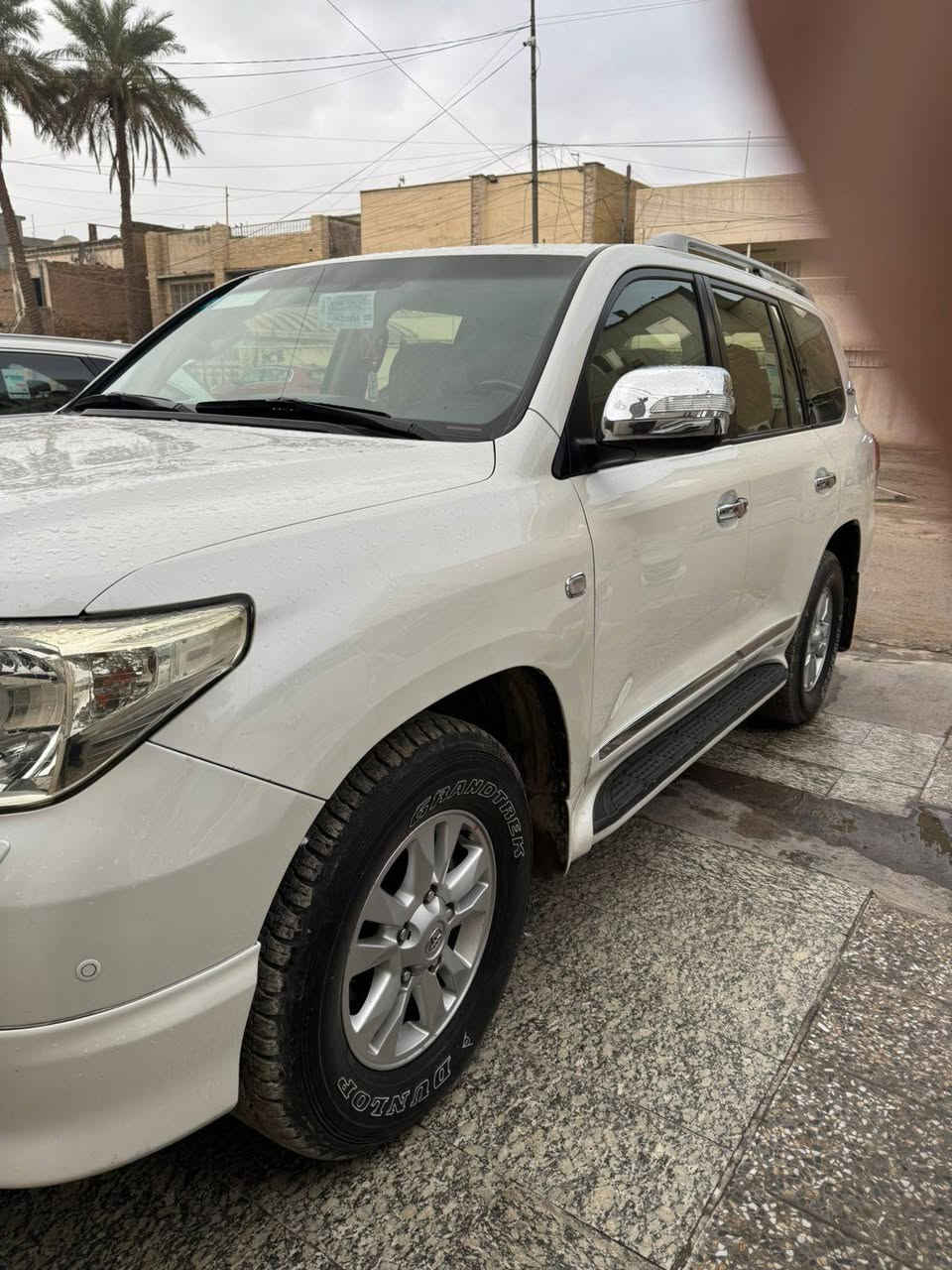 لاندكروز 2010سياره مكفوله كفله عامه عده شبر بل جاملغ مثل ما موضح بل سونار ماشيه180الف السياره تخم تاير جديد سياره جديده معنه الكلمه مكان بغداد الغدير رقم***********سياره تحويل ثاني يوم
