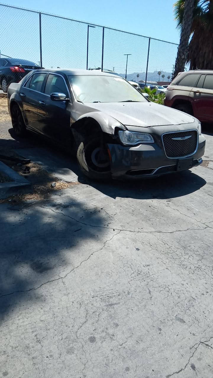 كلايسلر اوباما 2019 S
دخول جديد كتاب ضباط رقم بغداد⭕️

فول مواصفات بونراما وكشنات جلد تدفئه وتبريد

والخلفي تدفه 

حادث حداديه وجاملغ ضرر بسيط 

بدون ايرباك 

دواخل سليمه ابيع بدون تصليح بالكراج 

السعر 233 

مثل مابالصور السياره 

مكاني بغداد

***********

***********
