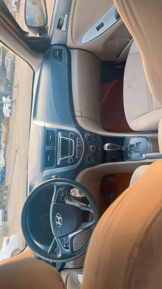 اكسنت خليجي مكينه 1600 بدون ضربه سياره نظيفه
السعر 85 مكاني الشعب ***********
