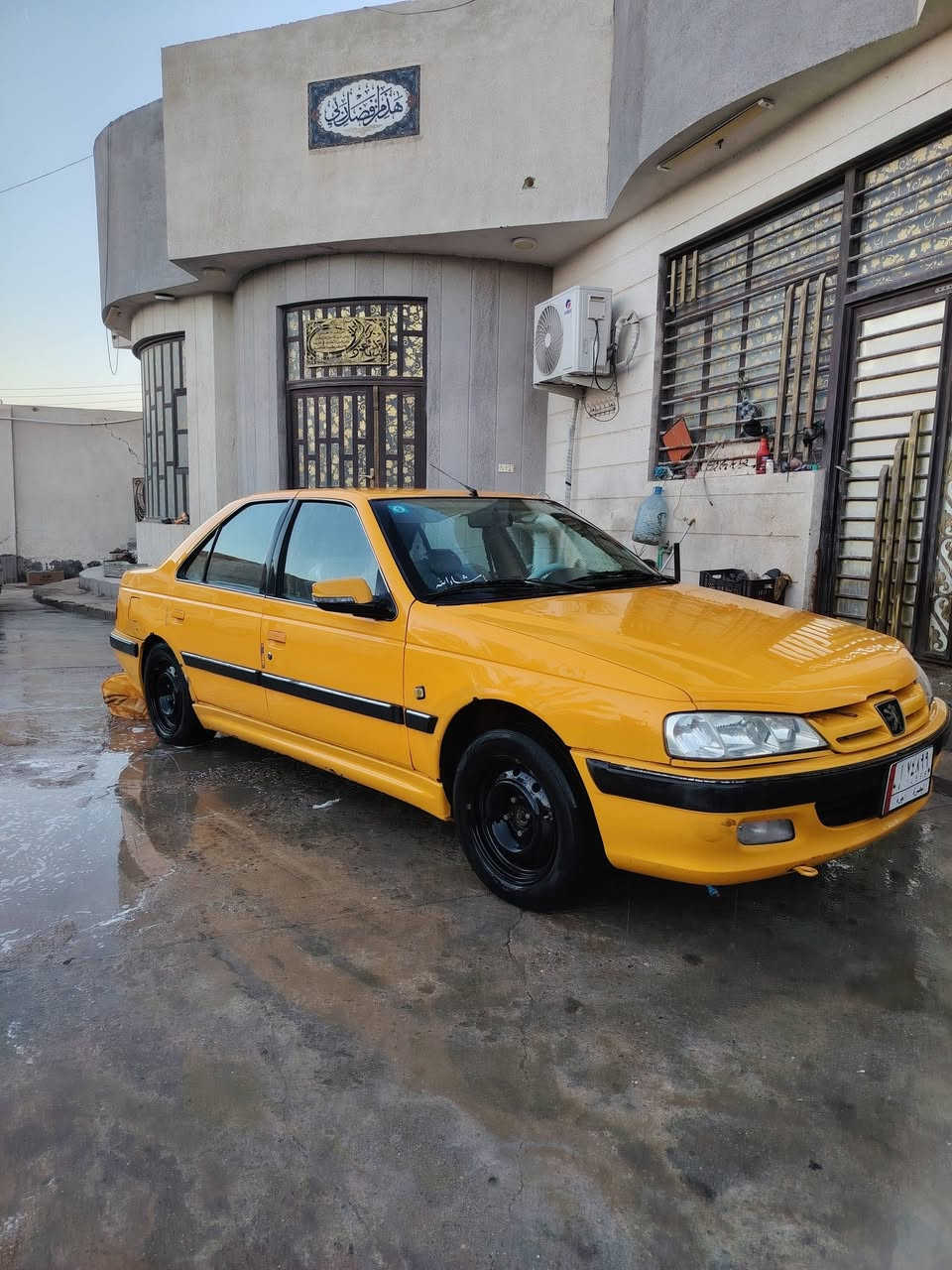 بيجو بارص للبيع مديل ٢٠١٨ مكينه كير جاهزه حداديه حلوه حره رقم نكليزي بس اروح اشده كامله شرط التحويل مكان بصره الجزيره  السعر 48وبيهه مجال رقم ***********
