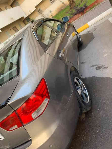 السلام عليكم كيا سيراتو خليجي ٢٠١٠ سياره على البلاد حتى الدعاميات بيه بارد بالباب الخلفي من الجهه اليمنه مكينه وكير مكفولات مكينه ١٦٠٠ دوش رقم انكليزي اربيل سنويه بأسمي فول مواصفات عدة البصمه جاهزه من كلشي استخدام شخصي ما متعوبه ماشيه ١٣١ سعره ١١٠ بيه مجال قليل مكانه بغداد الزعفرانيه هاتف ***********
