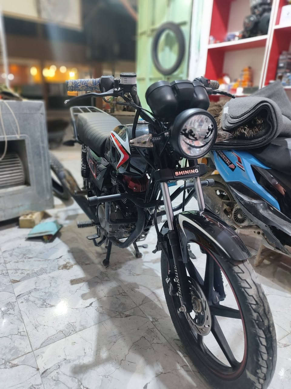 السلام عليكم 
للبيع او مراوس حسب القناعة
شاينك موديل 2023 مكمرك وكامل نظافة كما موضح بالصور السعر 1250 الاستفسار .  ***********
