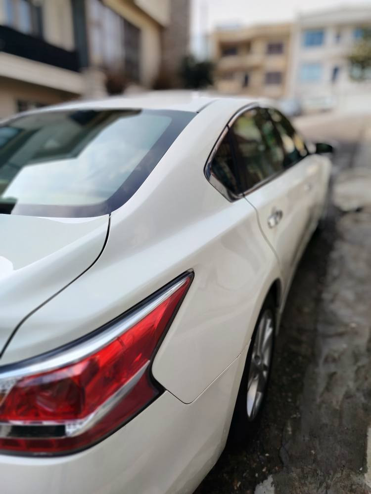 نیسان ئاڵتیما خەلیجی مۆدێل 2015 سپی سەدەف مواسەفات SV  شەغال بەسمەی ئیشپێکردن و بەسمەی دەرگا وسنوق  ناو زەرد سوکان ڤۆلێۆم و،شاشە کامێرا وحاسە و 5ویل کرۆم تەبریدمەرکەزی گێڕ ومەکینەبەشەرت نەکراوەتەوە ، سەنەوی وژینکە تاکو 2031تازەیە وەکالەتی بەناوی خۆمە و هەزەی تازەیە تاکو مانگی 12
 بۆیاغ حیزام بۆیاغە لەسەر ساغی
  نرخی  108 گەڵا و معامەلە 
شوێن سلێمانی نزیک پردی کۆبانی 
***********
*********** السليمانية, العراق
