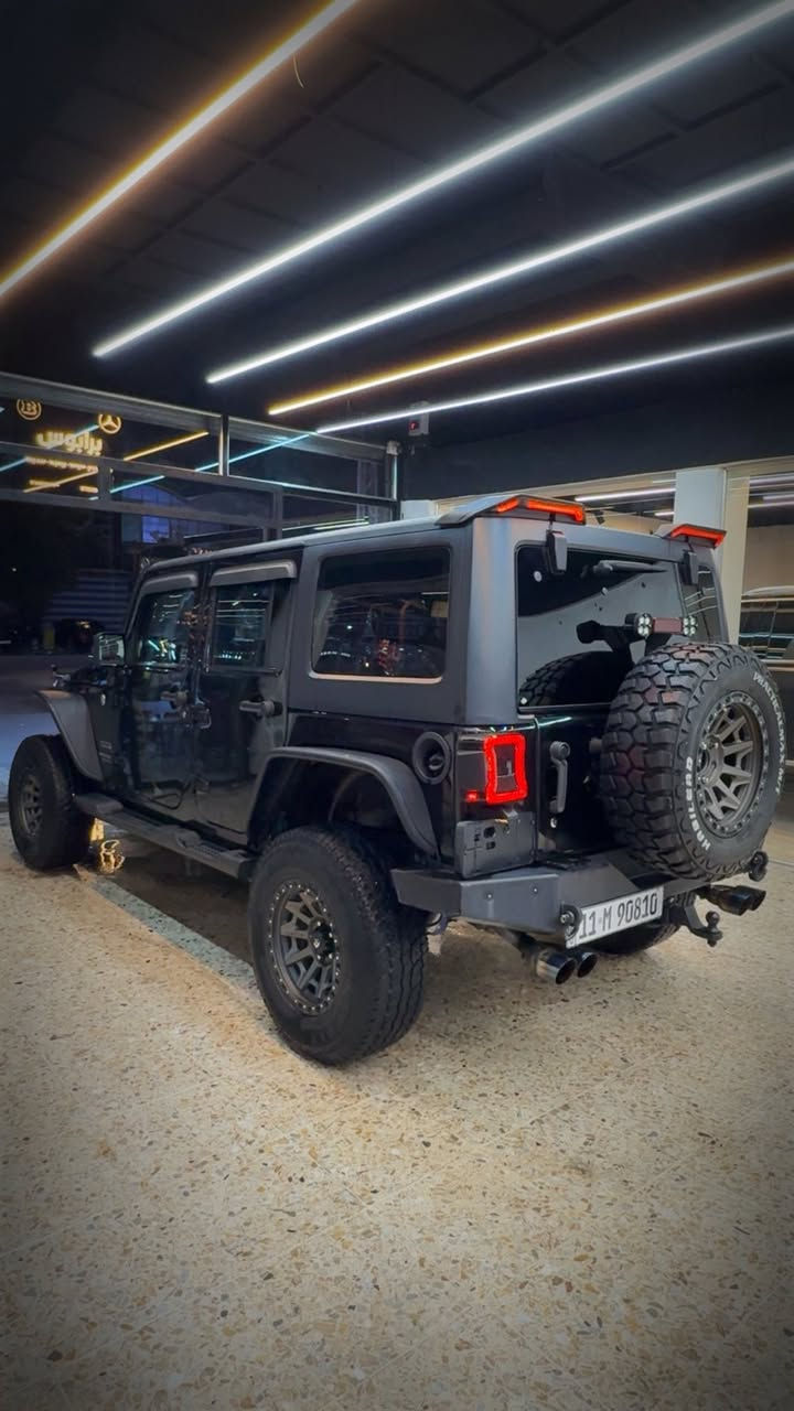 ‎السلام عليكم 
‎للبيع او مراوس حسب القناعه 
‎رانكلر سبورت موديل ٢٠١٨ ماشيه ٨٣ الف 
‎محرك ٦ سلندر ٣٦٠٠ 
‎عليها ترفيعه ٣،٥ انج fox
‎دبلات ستيرن fox
‎قماره مائله بيست ستوب 
‎حامله سبير مائله سمتي بليت
‎دعاميه اماميه سمتي بليت 
‎ونج سحب (٦طن ) 
‎شباك توب فاير 
‎دعاميه خلفيه توب فاير 
‎فندرات خارجيه  توب فاير
‎فندرات داخليه وجانبيه بوزن سابيدر 
‎لايتات وبك لايتات سستم سموك 
‎لد بار بروجكتو 
‎ويل كب فيول +تخم تاير كودير اصلي
‎شاشه وكامره 
‎صدر امامي خلفي جديد 
‎السياره جاهزه من جميع نواحي الحمدلله وبدون اي نقص
‎صبغ قطعه وحده فقط 
‎السعر ٢١،٠٠٠ $  وبيها مجال 
‎مكان السياره بغداد 
***********
