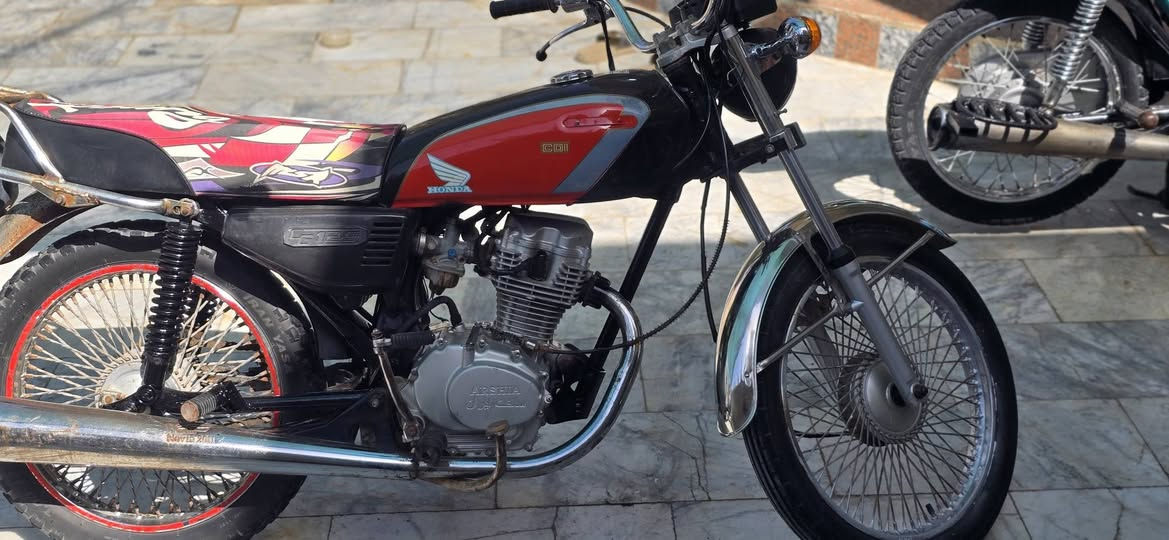 ارشا 21كلك كلك دراجه نضيفه 290مكاني نصر ***********
