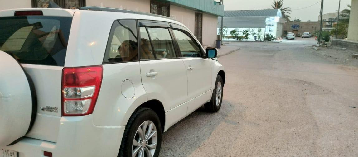 سازوكي ياباني اصل وارد خليجي ٢٠١٤ باسمي مكاني حله 
محرك ٢٤٠٠  كير كفاله سياره جاهزه مابيه نقص 
بيه هواي مواصفات بصمه اشاير بالمري الضرر ٣ قطع صبغ ...
#السعر ١٠٥$ وبيه مجال
#للاستفسار الاتصال على الرقم ***********
