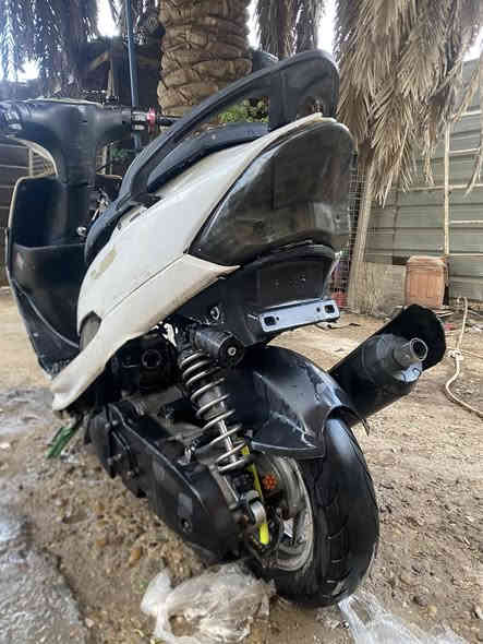 السلام عليكم ماكس عدله البيع دراجه بوشه 58 ونص مكاني بغداد العامريه سعر 450 بيه مجال رقم ***********
