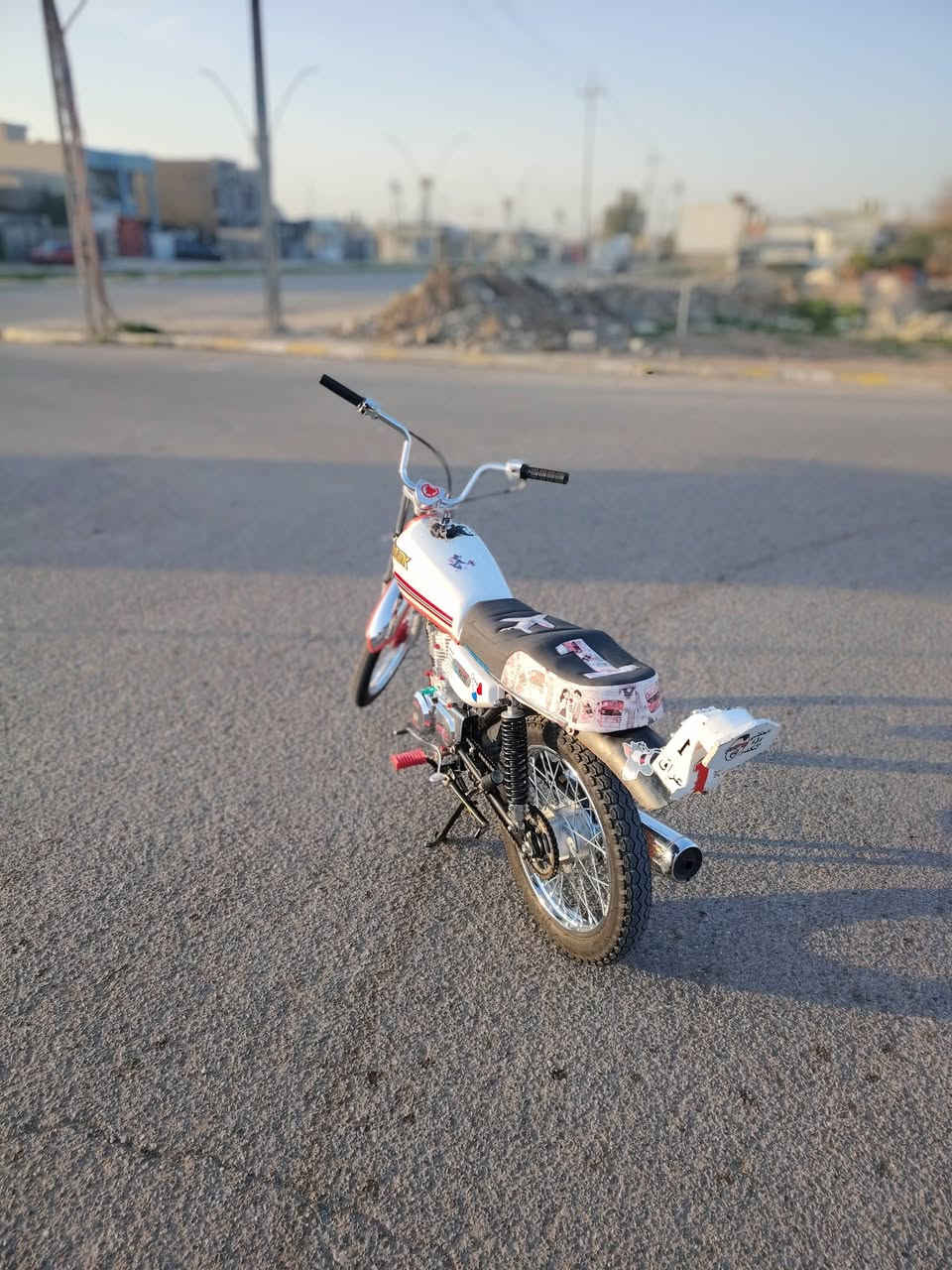 سيجي ناما 
2025
دراجه فول ناقصها اي شي محرك كبس
***********
السعر ٦٥٠ بي مجال
