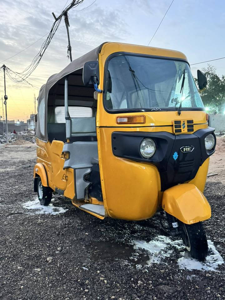 تكتك موديل 21 مصبوغة عام تعمير جديد  مكاني بغداد مدينة الصدر السعر 7200 رقم وسنوية رقمي ***********
