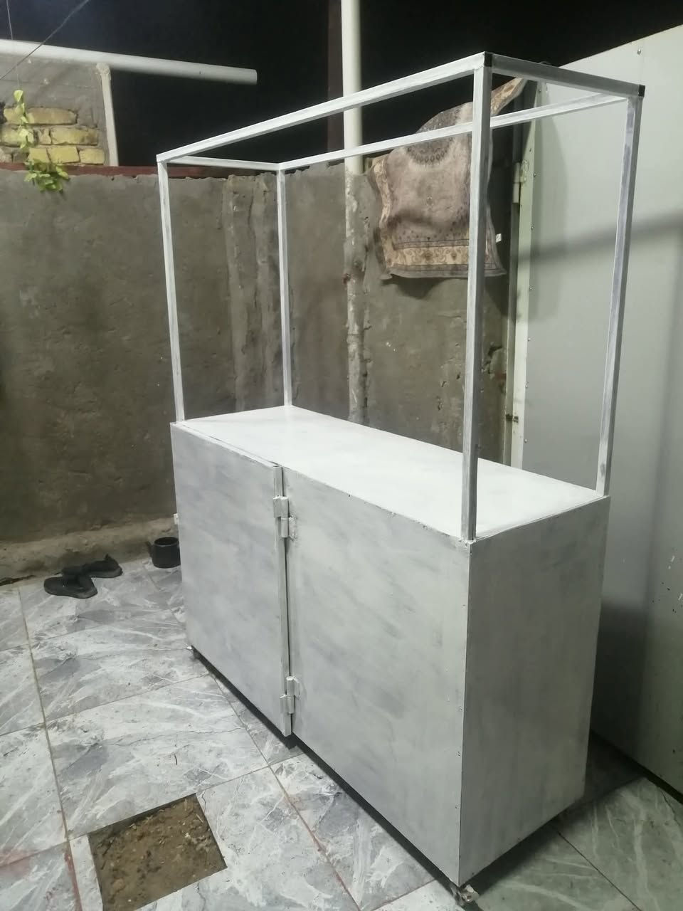 بيع مستعجل، كشك للبيع 
مكاني حلة الطهمازية
بسعر 200 الف وبيها مجال
للحجز خاص


**إذا كنت صاحب هذا الإعلان وتريد حذفه لأي سبب، رجاءا أرسل رسالة إلى الدعم الفني**