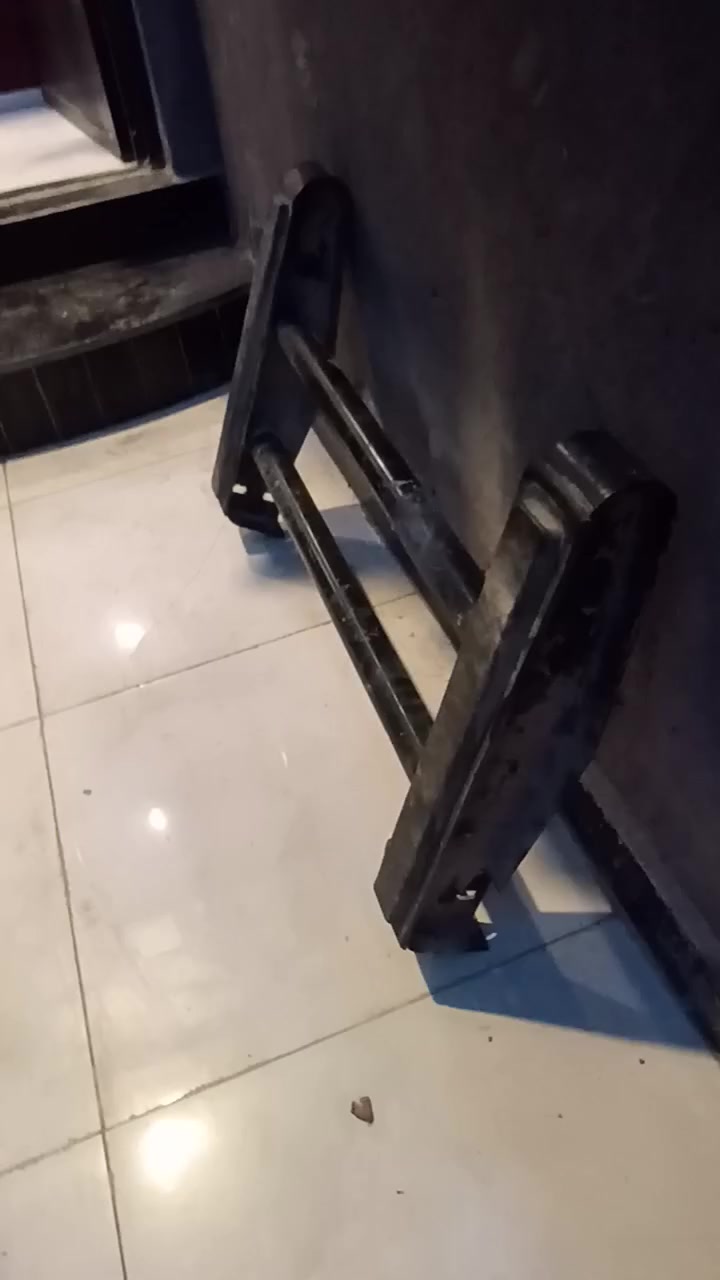 دوسات ودرع اف جي تفصيخ كلش جدد العنوان بصرة يوجدتوصيل *********** شكرا لادارةالكروب
