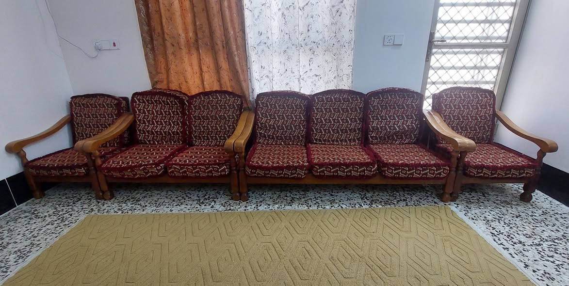 تخم ١٠ مقاعد
قطعة ٣ مقاعد
قطعة ٢ مقعد
قطعتين ام المقعد الواحد
السعر ١٧٥
الرقم ***********
