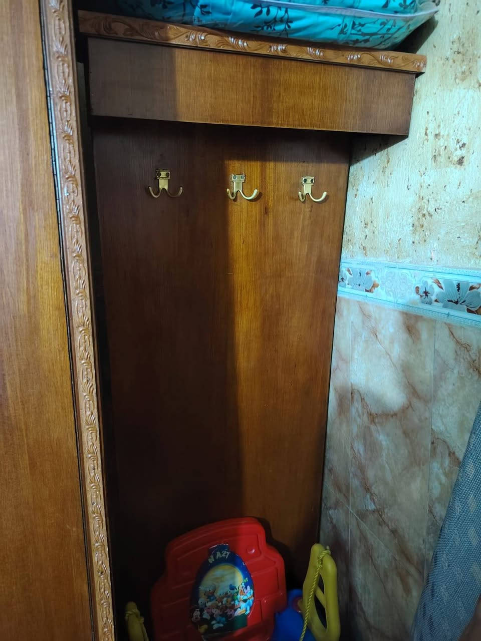 غرفة للبيع بسعر مناسب


**إذا كنت صاحب هذا الإعلان وتريد حذفه لأي سبب، رجاءا أرسل رسالة إلى الدعم الفني**