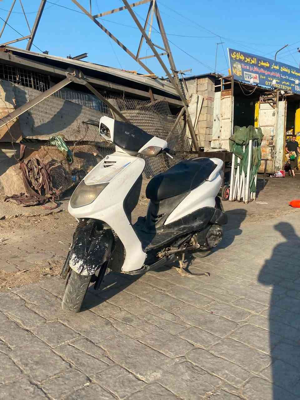 سلام عليكم شباب دراجه سكنس يباني ستان حساس مكينه ناعمه كهربائيات كلا شغله شرط شلعه معدل تخبل دراجه سلف هندر بي وقت كابرتر تعبان ماله يخربط. ابيعه هيج سعره280الف شرط ناخذه شغله مكاني بغداد مدينه اصدر او حي اور رقمي ***********
