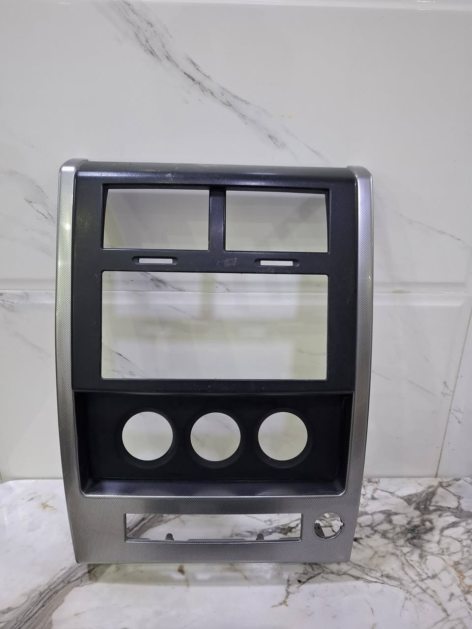 سلام عليكم مسجل مال جيب لبرتي واطار بلادٍ والسعر قيم بل يرضي الله ***********
