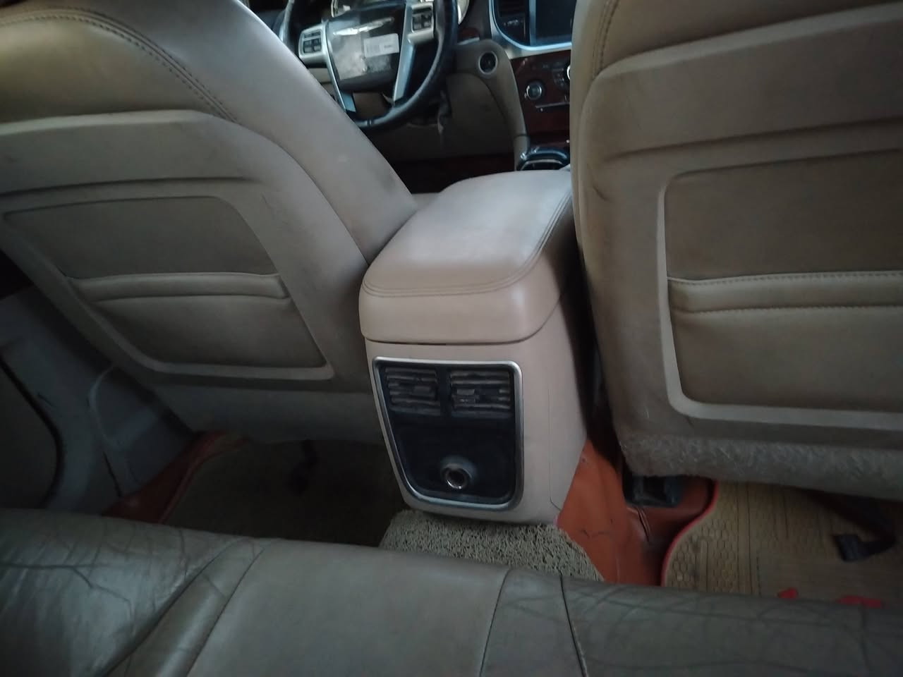 أوباما 2013 بغداد وارد  كندي  s بئسمي شخصيآ  السياره كلشي ما عايزه  نضيفه وحلوه كلش
السونار مرفوق وي الصور   السعر 157 مكان السياره الدوانيه 
***********   بيه وتساب
