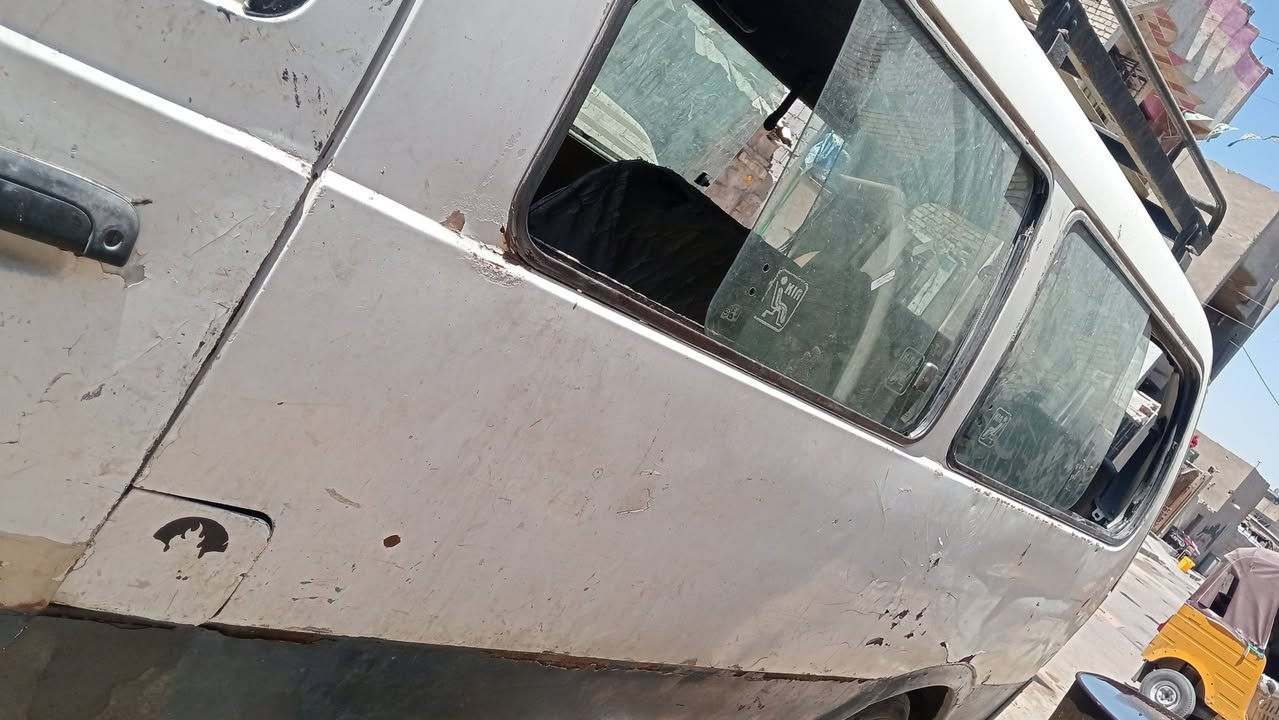 ابريجو للبيع سياره تشتغل ما بيها شيء بس عوست الحيضات سياره باسمي بس ابيعهن هالموجود ما اتكفل بغرامات الاستفسار رقم موبايل ***********  السعر 25
