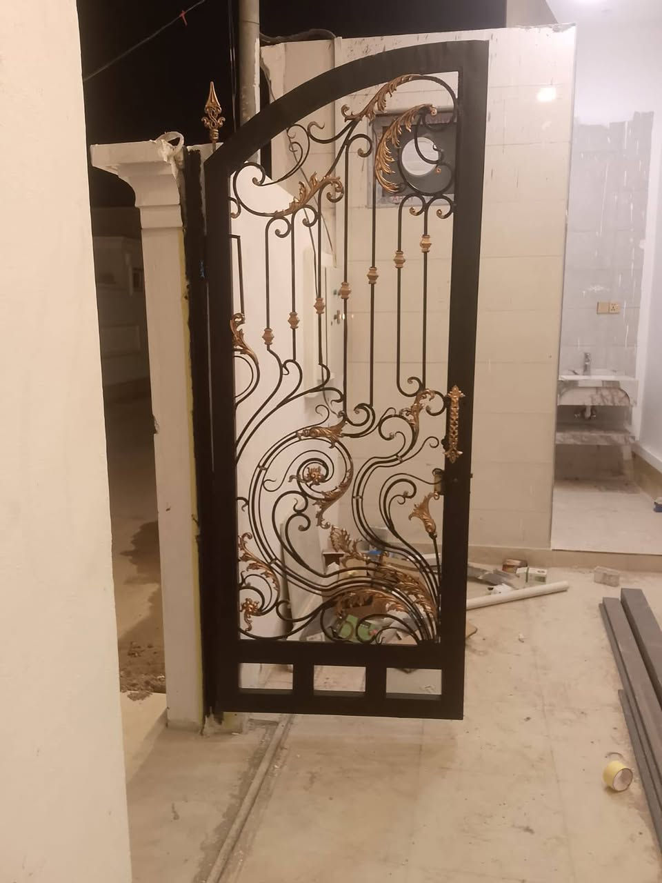 السلام عليكم يوجد كادر صباغين هذا انجاز عملنه ***********
