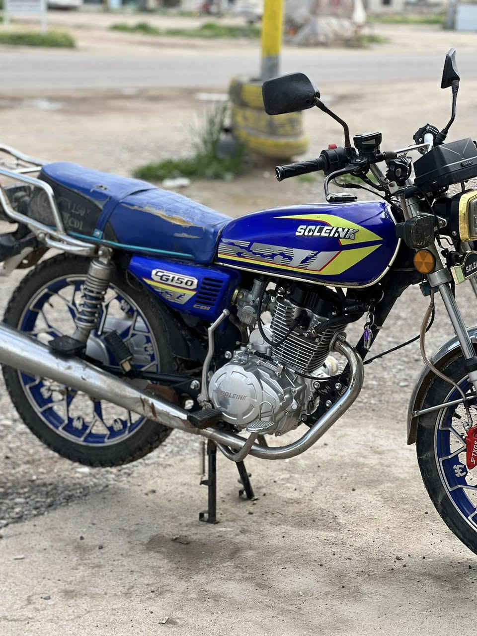 موطور سيفان 2025اللبيع المكان قريه الحود الرقم *********** السعر 600 قفل
