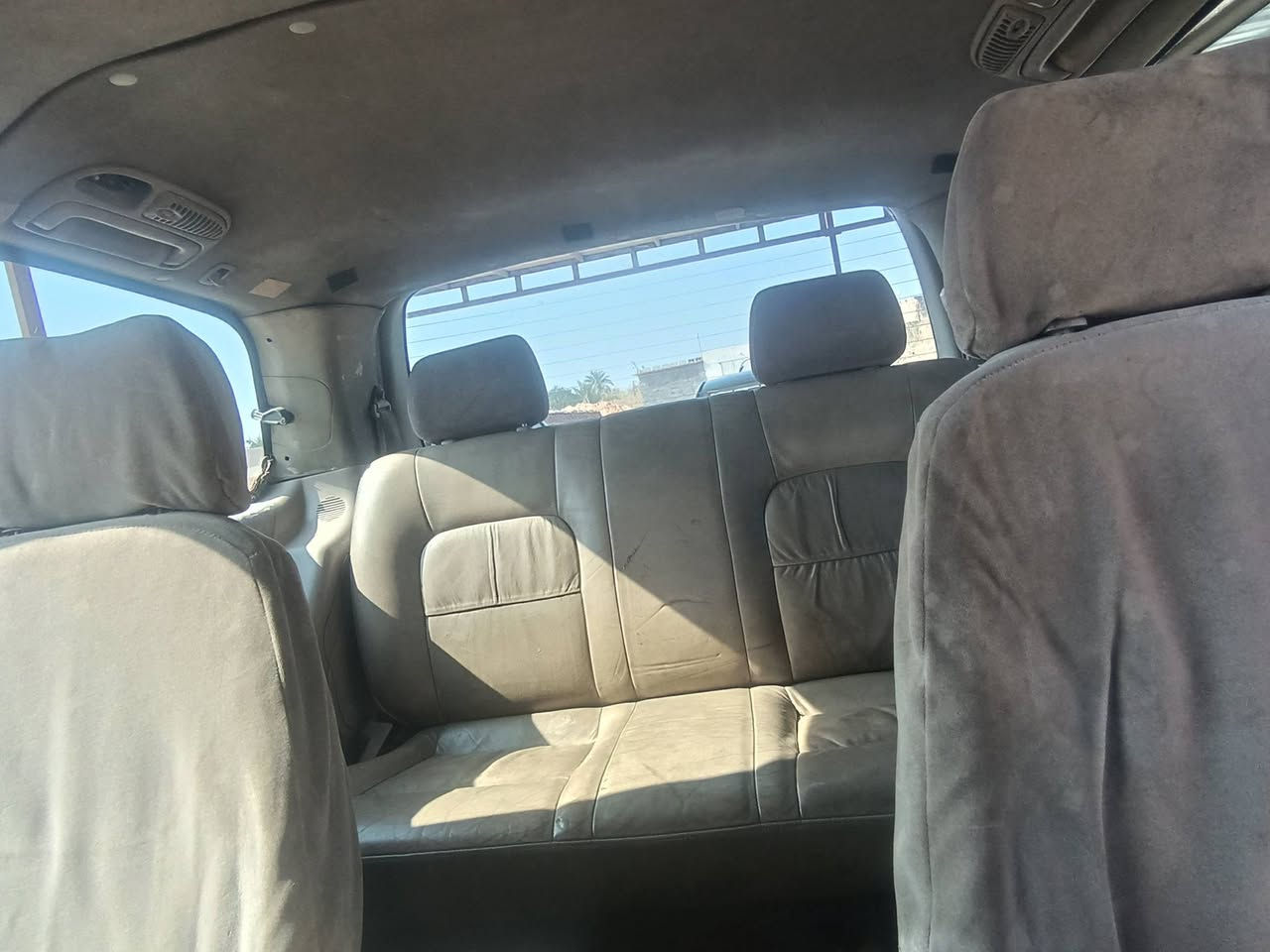 محدث 2005
بنيد دعاميه مع لجنطه ودعاميه
بم ونوزل محرك 2900
كير عادي لون اسود
تبريد شغال ثلاث قطع 
السعر 53 وبيها مجال حق الجيه 
المكان السماوه الوركاء
***********
