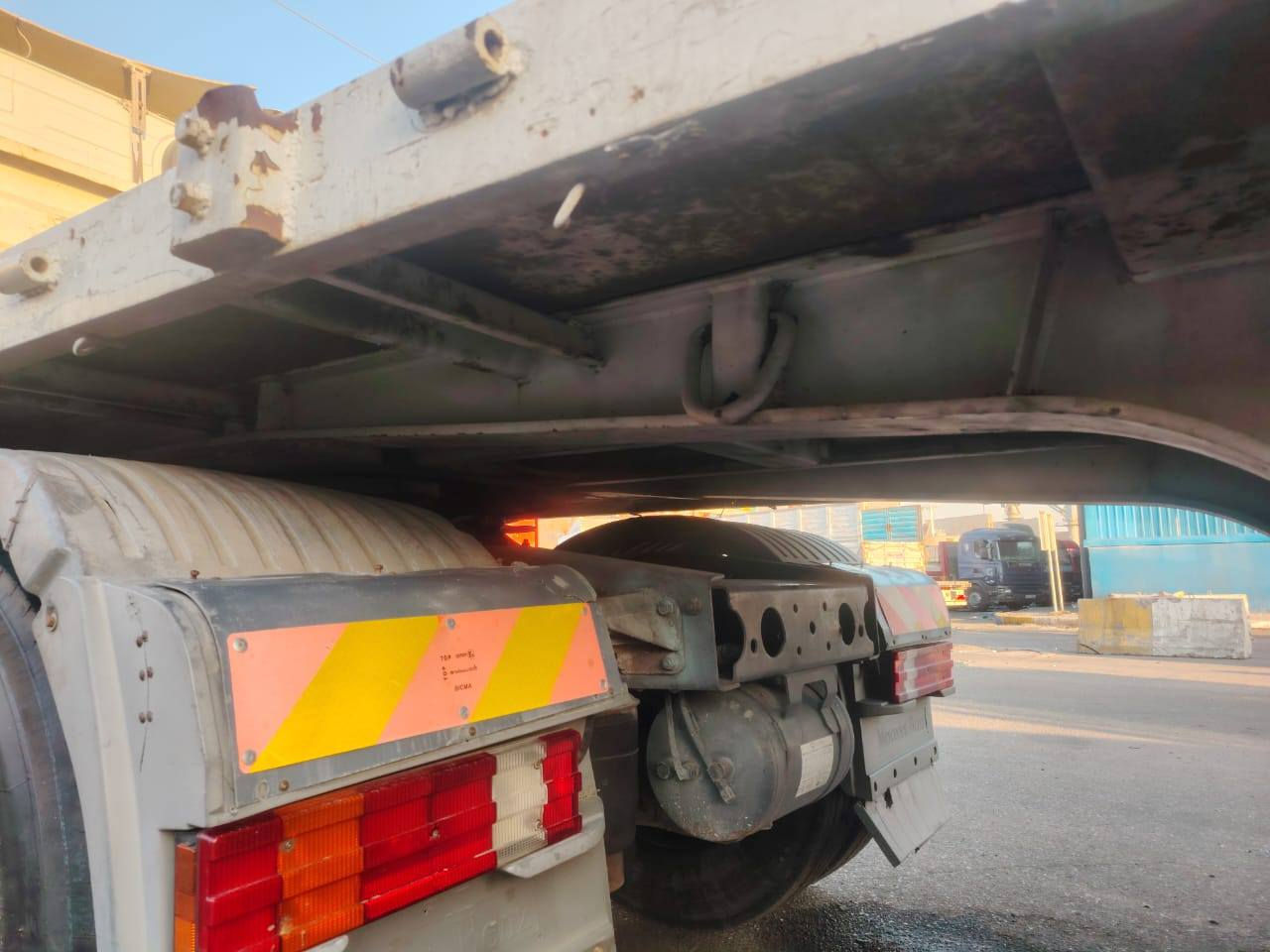 على بركت الله عربانه ماموت مزوج على 11 مكفوله كفاله عامه تخم تاير مطبخ ثلاجه صناديك قاعده سبيرات تانكي ماء
او مراوس بحدادي /والله شاهد اني مكلف بنشر رقم راعيه ***********
