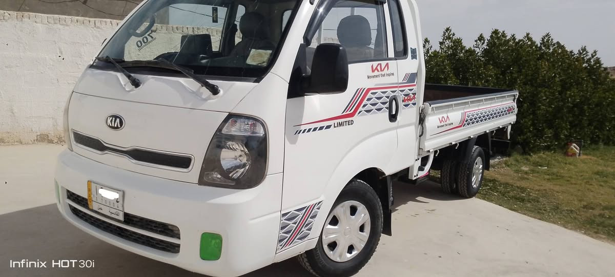 كيا حمل موديل 2018رقم قادسيه مكفوله كفاله عامه وضع الشركه سياره جديده 
مكان ديوانيه..
السعر 118بيه مجال
للاستفسار الاتصال بالرقم ***********
