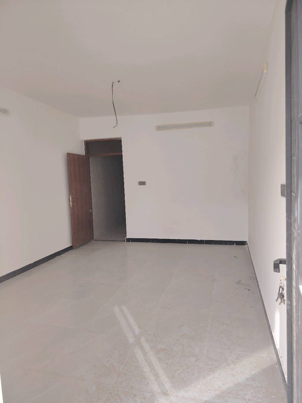 🏠 دور سكنية  للبيع (عدد 2) 🏠
بيع مستعجل 
الموقع: بغداد - حي التراث - محلة 300 تراث الخامسة 
​المساحة: 100 متر مربع لكل دار (بناء متكامل الخدمات)
​📌 تفاصيل وتصميم الدار:
​الطابق الأرضي: استقبال واسع + مطبخ + غرفة نوم + مجموعات صحية.
​الطابق الأول: غرفتين نوم + مجموعات صحية.
​الخدمات: كاملة وجاهزة للسكن فوراً.
​📞 للاستفسار والمعاينة، يرجى الاتصال على الرقم: [***********
***********
واتساب متوفر ]
السعر 140
