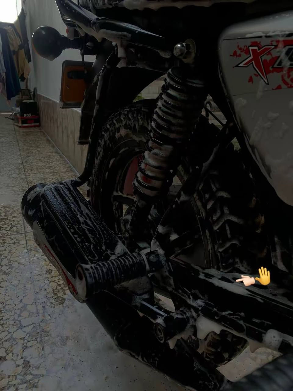 سلا عليكم بوكسر ٢٠٢٣ بل أوراق شهر ١٢الدراجة علة أيدي يشهد الله اني رقمتهة متروكة هواي فوك سنة ونص بيهة الماشة بيهة عواج ول مكينة مبدل زنجيل وضاغط بسسس بيهة تنقيص من الكازكيت منورة الضغط يطلع دهن لاتجفيت ولا شي الدراجة علة وضع الشركة كهربائيات وكلشي شغال ويل خلفي وتاير شرط شركة مبدلات سعر٢٢٥٠وبيهة مجال لطيبين عنواني الأمين الثانية ***********
