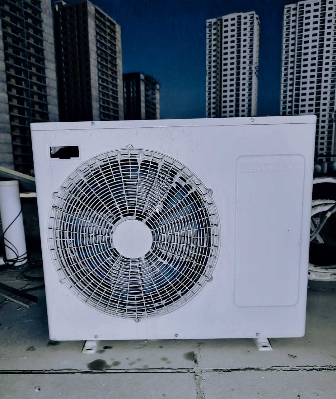 سبلت جنرال نضيف 2طن السعر 400 الف العنوان المنصور ***********
