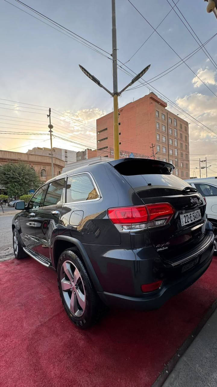 السلام عليكم شباب

للبيع جيب موديل 2016

لمتدد بلص داخل اسود 

رقم اربيل الجديد

هزه وسنويه وارقام كله جدد وباسمي 

ماشيه 138 الف كيلوا

السياره فول مواصفات واحد على واحد

كشنات امامي تدفئه وتبريد والخلفيه تدفئه

شاشه كار بلي  

بنوراما 

كشنات خزن   

ستيرن هيتر وكهرباء

حساس ورادار خلفي 

امرايات هيتر وقلابه ويه البك 

السياره بدون اي نقص

محرك وكير كله بشرط

دهن كير جديد 

تخم تاير جديد  

باتري  جديد 

فيت بم  جديد 

صدر امامي وخلفي كله جديد 

شرط بدون الف دينار مصرف

بيه فقط باب خلف السكن صبغ بدون دواخل بدون اريباك

قطعه وحده يعني  

مكانه اربيل 

 

الاستفسار على الرقم 

***********

السعر ب240 وبيه مجال أربيل, العراق
