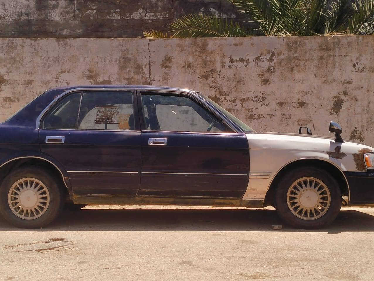 السلام عليكم للبيع كراون ارنب مديل 1999 بسمي السياره مكينه كايمه كير جديد حداديه 60 % بيها بجم بدل بيها بنيد وجاملغ الايمين  فنر بلاد 3 قطع الاكسل طخم تاير جديد رقمها ميسان وسياره عنوانها ميسان السعر 35 وبيها مجال رقم الهاتف ***********
