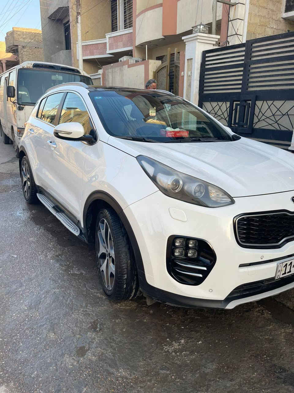 للبيع: كيا سبورتاج GT Line موديل 2019 وارد خليجي 
المواصفات الأساسية:محرك 4 سلندر
كير أوتوماتيك 
فتحة سقف بانوراما
داخل جلد
شاشة 
كاميرا خلفية + حساسات
بصمه
ليتات LED

ABS + مانع انزلاق
نظام ثبات
نقاط عمياء
📍 السيارة نظيفة وجاهزة، ما تحتاج شي
💰 السعر:  شدتين وخمسه 
📞 للاستفسار: ***********
 
السياره مكفوله كفاله عامه
