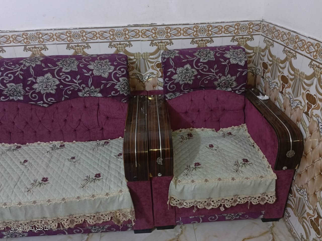 طخم للبيع 10مقاعد 
السعر 150وبيه مجال 
***********
