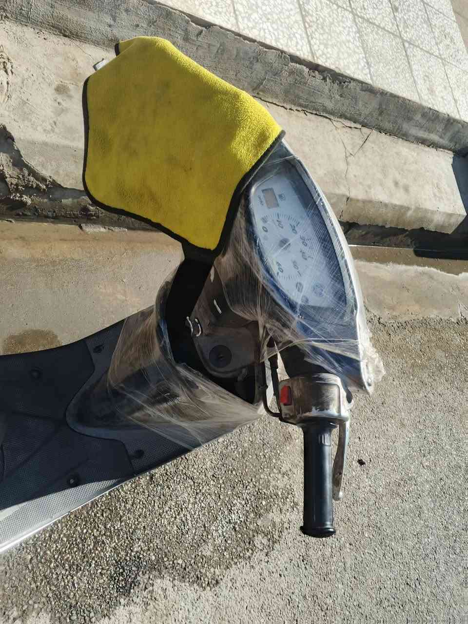 سلام عليكم دراجه للبيع جديده كله بلاديه مابيه اي شي تجاري دراجه جديده بمعنى الكلمه كلها شغاله كهربائية نكره سلف هندر نكره وحده شراي خاص مكاني حي جامعه أو دولعي شارع الحسابات شراي خاص ***********

