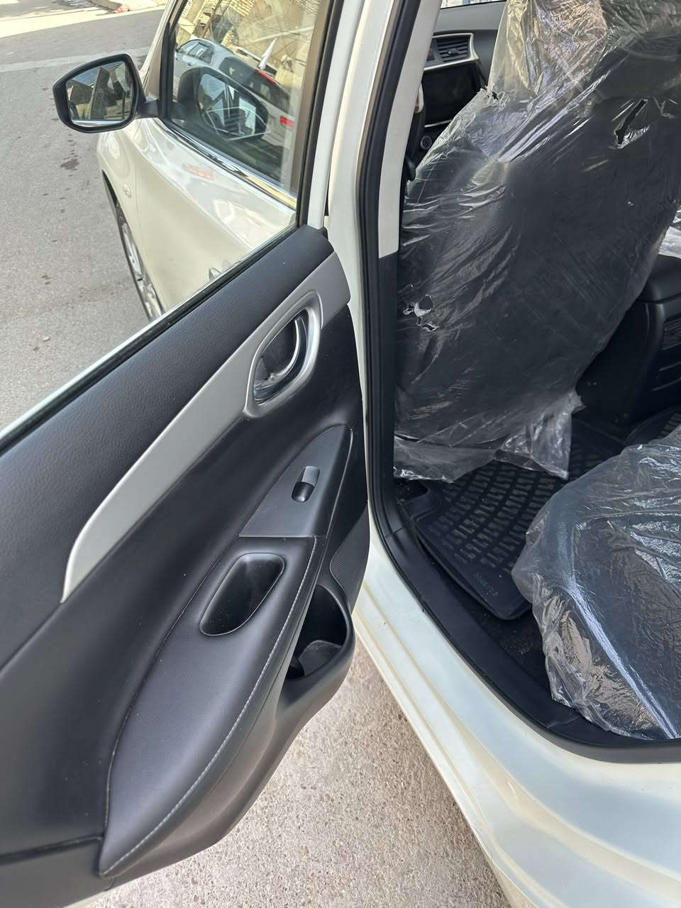 سلام عليكم سنترا موديل 2025 مكفولة كفالة عامة ماشيه 3 آلاف فقط سياره جديدة رقم سليمانبة تحويل مباشر 
الموقع بغداد 
السعر 133 وبيها مجال 
لل تصال 
***********
