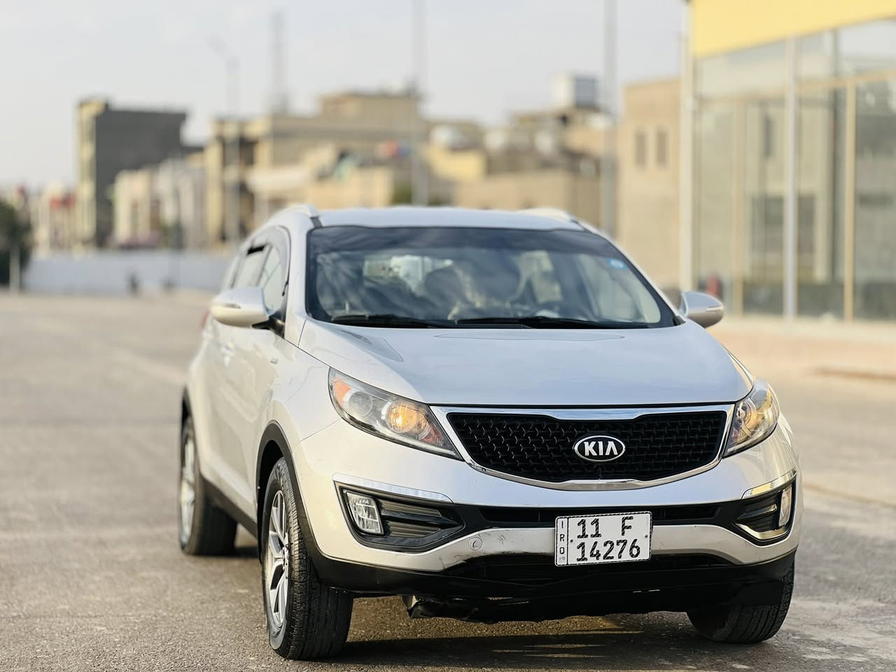 سلام عليكم خاص مغلق رجاء
سبورتج. موديل 2015. وارد امريكي 
السعر.  122.   *********** 
رقم بغداد بسمي شخصين 
حادث بصيط بدون يرباك.  جاملغ خلفي فقط 
كير محرك حدادة كفالة 
موصفات شاشا كأمر حساس خلفي امامي
كشنات تدفى  فوريل  تبريد قطعتين 
مانع نزلاغ. يكو قتصاد   لد مامي 
تحكم ربع جهات. ويل كروم شاير مري 
حجم المحرك. 2400
